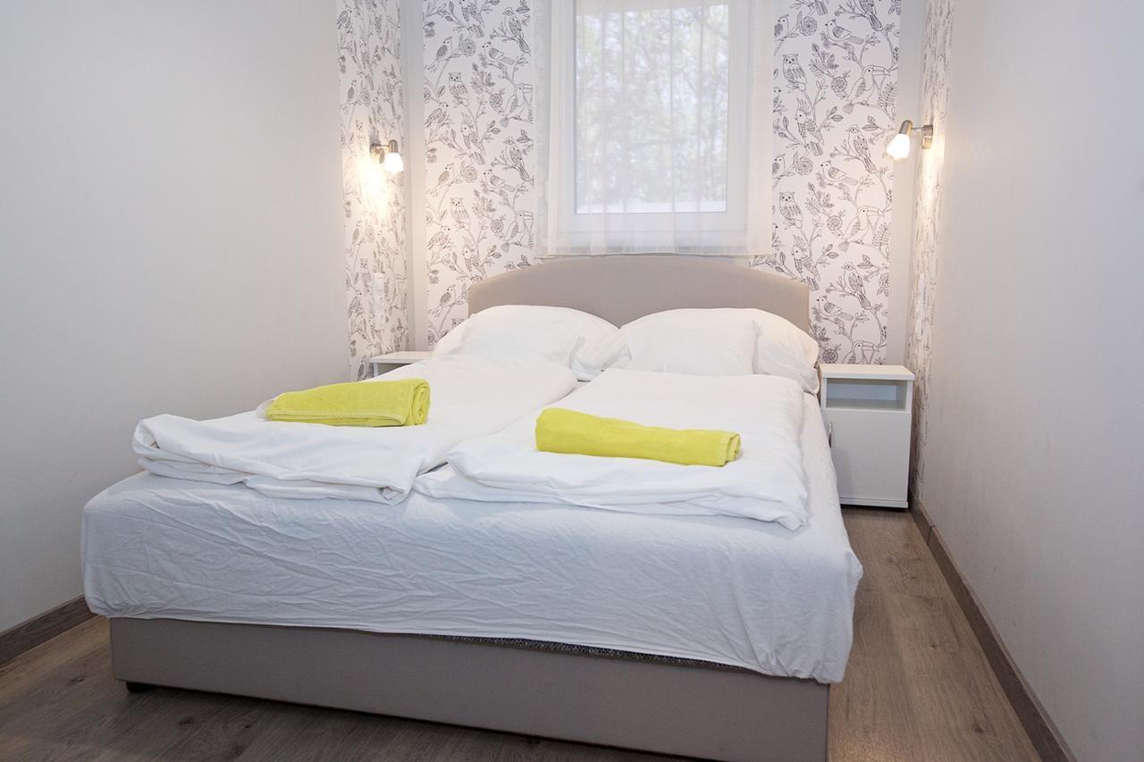Zoli Apartmanok-Timi Koelcsey 34-36 Hajdúszoboszló Exterior foto